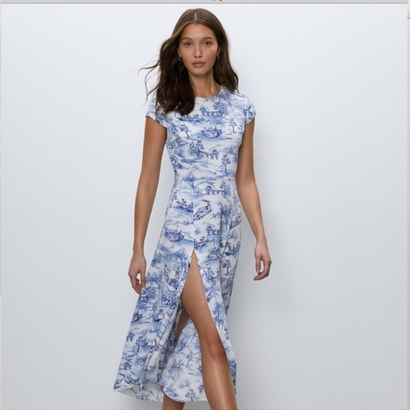 Babaton Dresses & Skirts - Babaton Hampton Dress